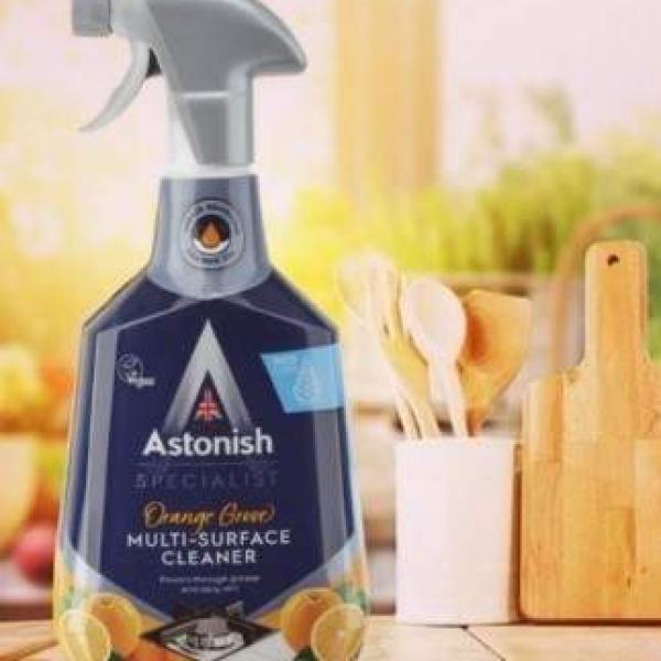 Bình xịt vệ sinh bếp, dầu mỡ, bàn ăn Astonish C6790 hương cam 750ml