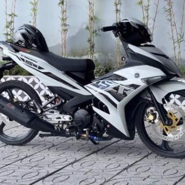 Chai xịt sơn ống pô, lốc máy chịu nhiệt 600°C chống cháy Samurai H2 300ml màu đen nhám