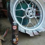 Chai xịt sơn Samurai H111 màu bạc ít ánh kim 400ml