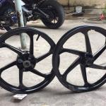 Chai xịt sơn xe Samurai màu đen bóng 30/109 400ml